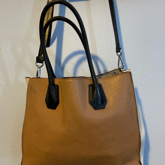 Michael Kors purse - Picture 2 of 8